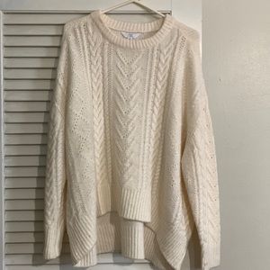 White, extra large sweater